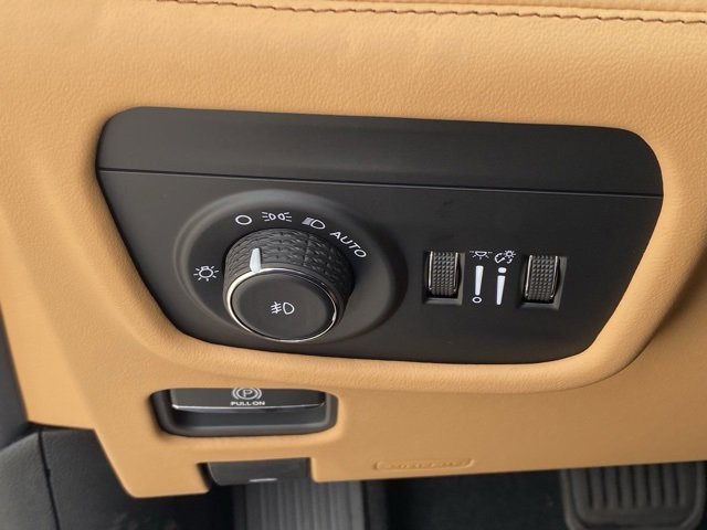 New 2025 Jeep Grand Cherokee Summit image 27