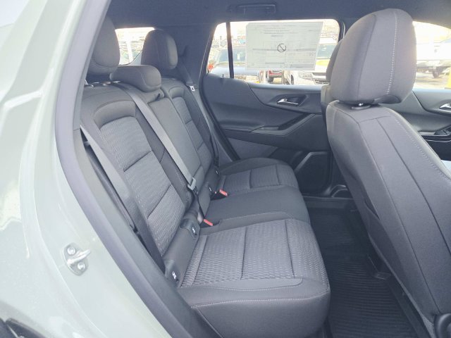 New 2026 Chevrolet Equinox LT AWD/4WD image 11