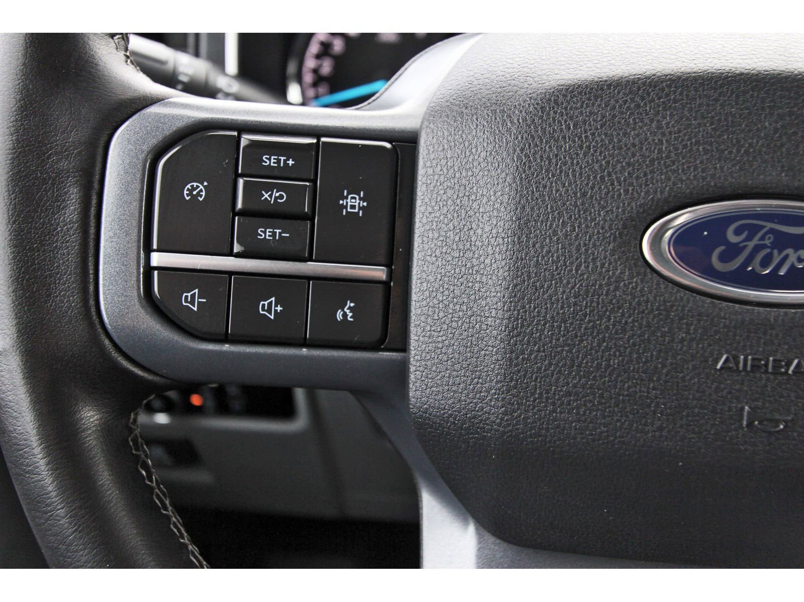 Used 2023 Ford F150 XLT w/ Equipment Group 301A Mid RWD image 18