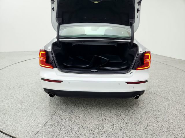 Used 2019 Volvo S60 T6 Momentum w/ Multimedia Package image 15