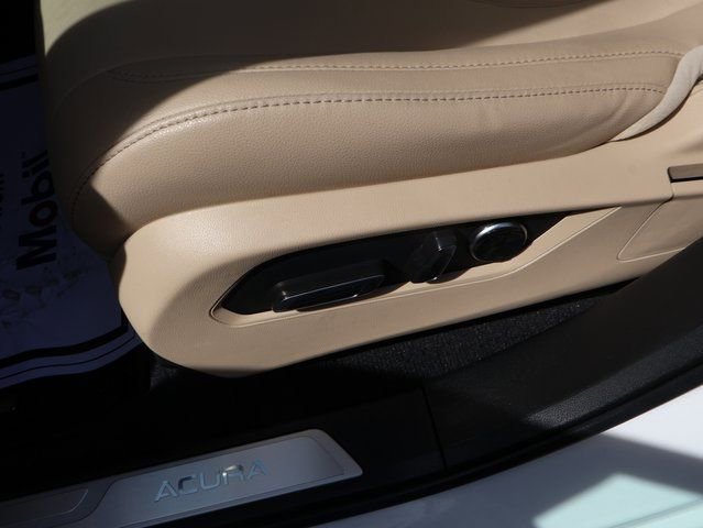 Used 2024 Acura RDX SH-AWD image 17