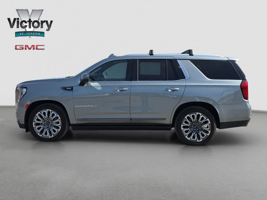 Used 2023 GMC Yukon Denali Ultimate AWD/4WD image 6