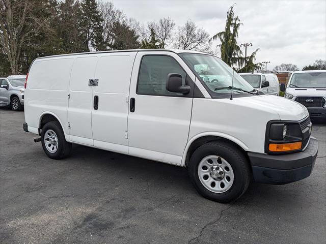 Used 2013 Chevrolet Express 1500 RWD image 6