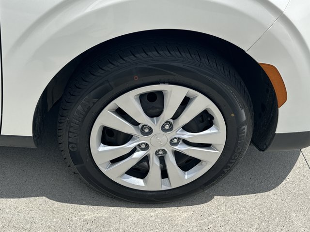 Certified 2023 Kia Soul LX FWD image 15