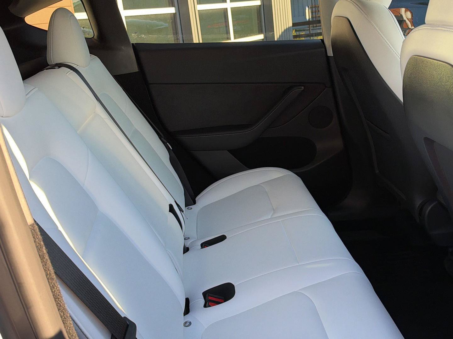 Used 2024 Tesla Model Y Long Range AWD/4WD image 19