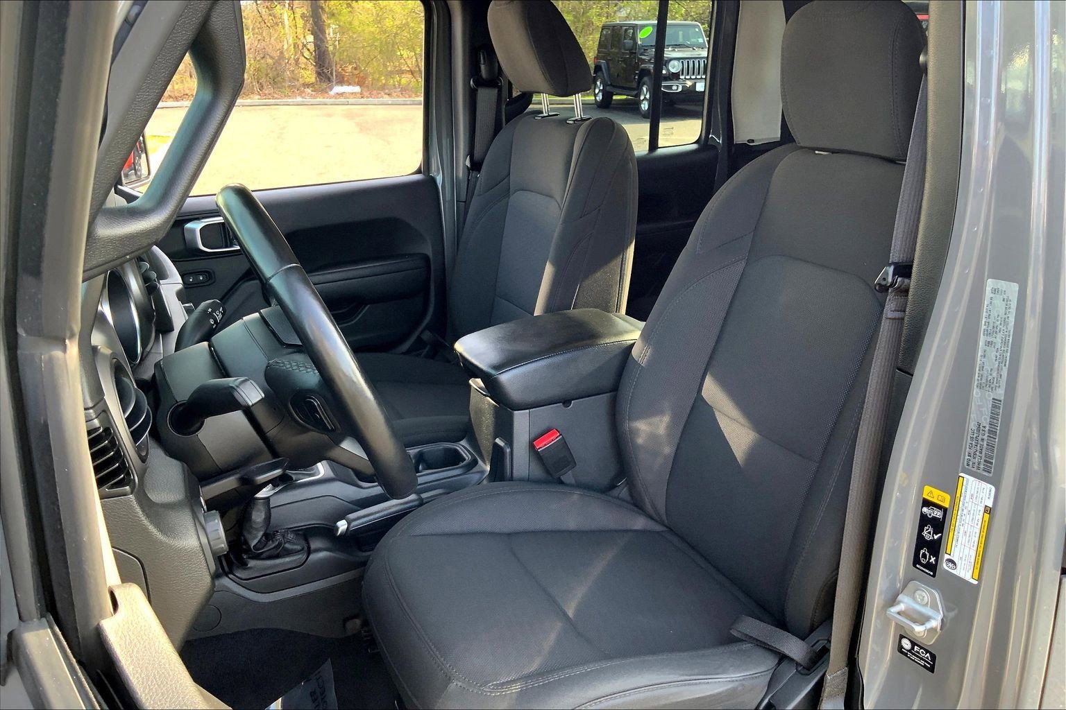 Certified 2023 Jeep Gladiator Willys image 8