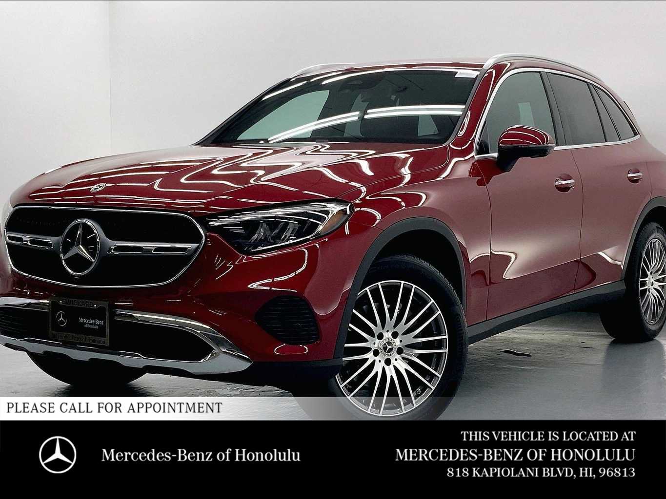 Used 2026 Mercedes-Benz GLC 300 image 1