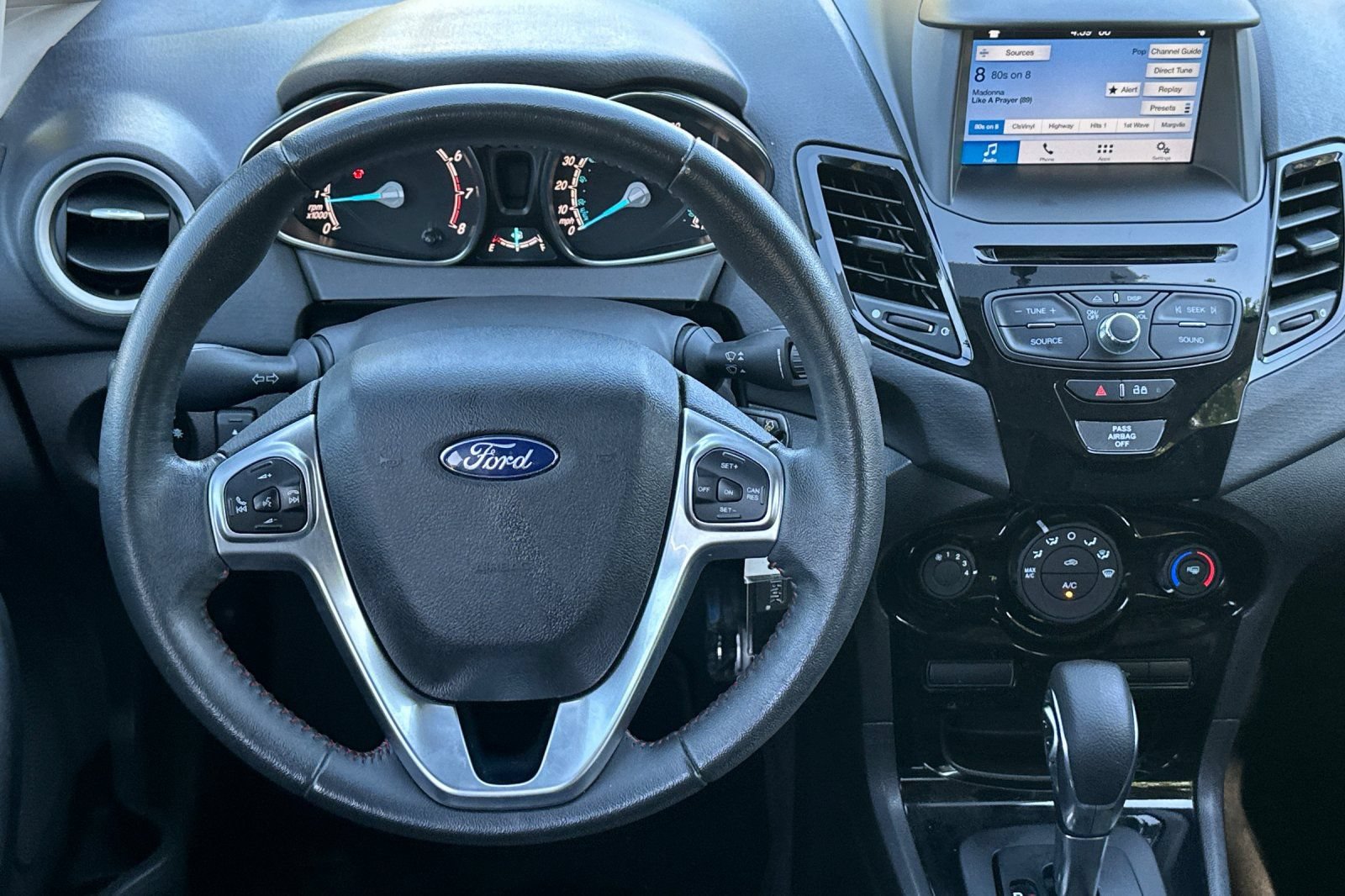 Used 2019 Ford Fiesta ST-Line FWD image 11