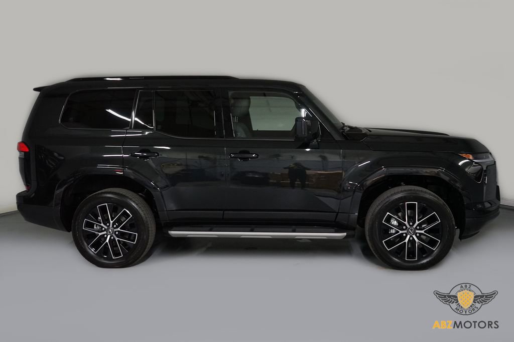 Used 2026 Lexus GX 550 image 4