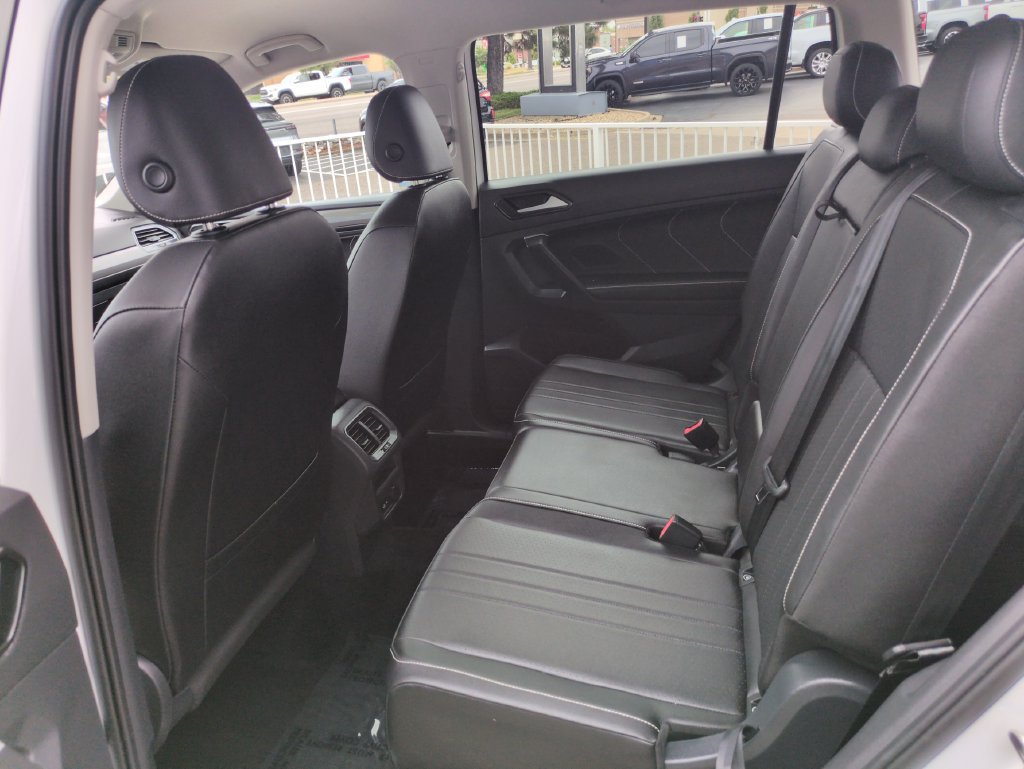 Used 2023 Volkswagen Tiguan SE FWD image 24