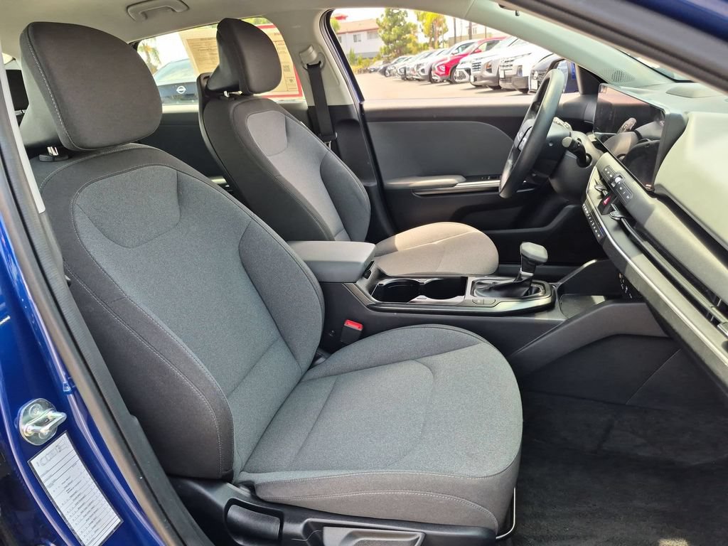 Used 2025 Kia K4 FWD image 31