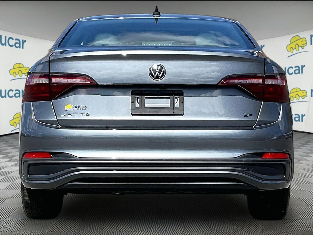 Used 2023 Volkswagen Jetta SE FWD image 5
