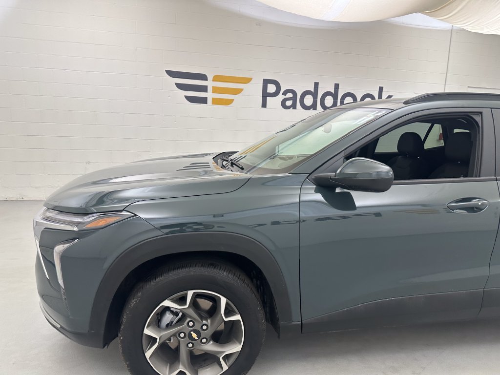 Used 2026 Chevrolet Trax LT w/ LT Convenience Package FWD image 4