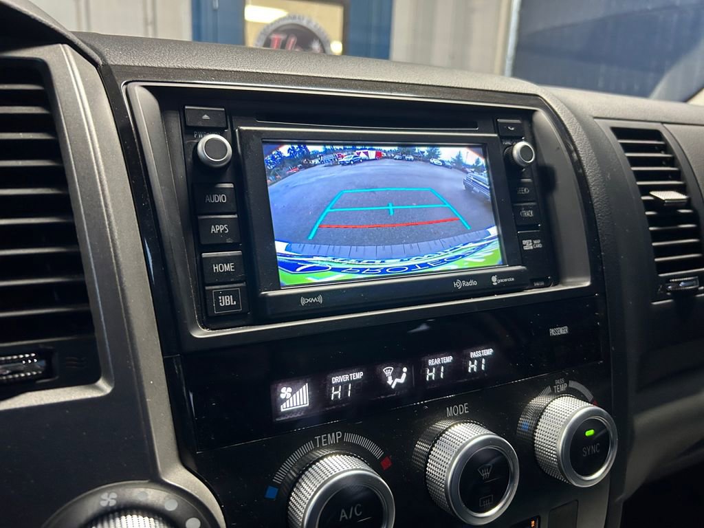 Used 2016 Toyota Sequoia Platinum image 19