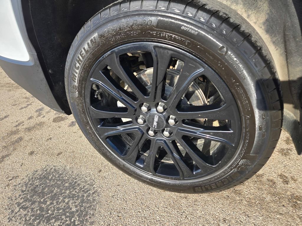 Certified 2023 GMC Acadia SLE w/ Driver Convenience Package image 42