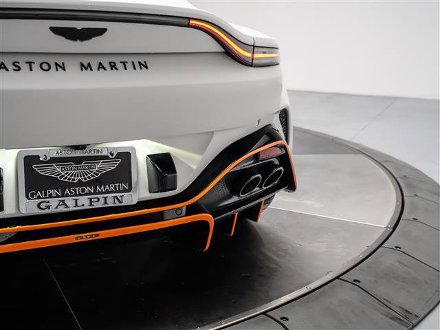 Used 2025 Aston Martin V8 Vantage Coupe image 36