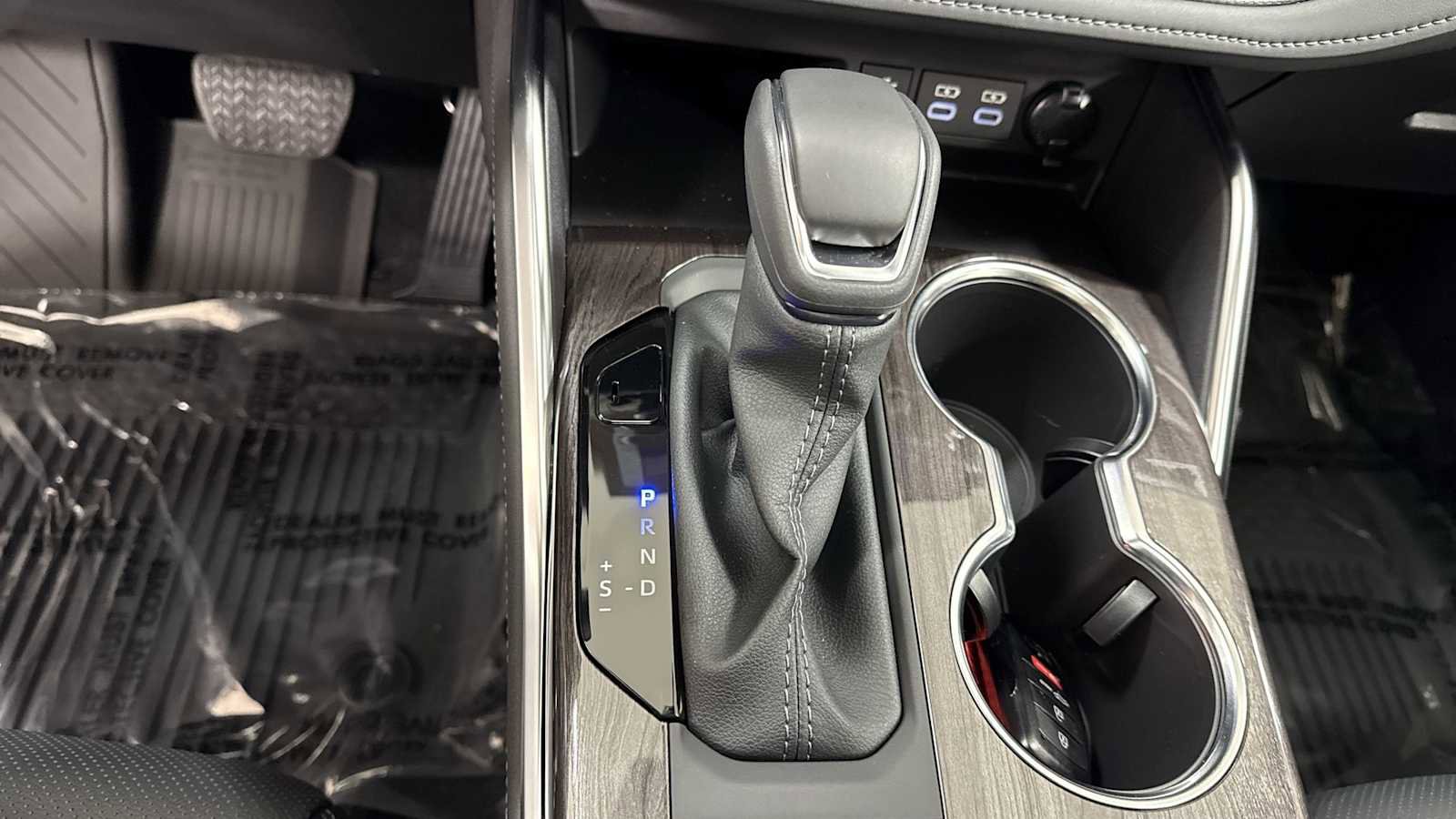 New 2025 Toyota Highlander Limited image 22