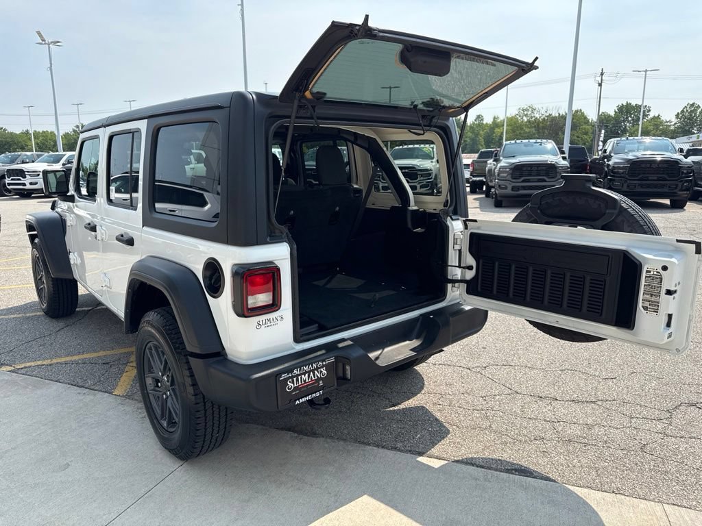 Used 2024 Jeep Wrangler Unlimited Sport AWD/4WD image 19