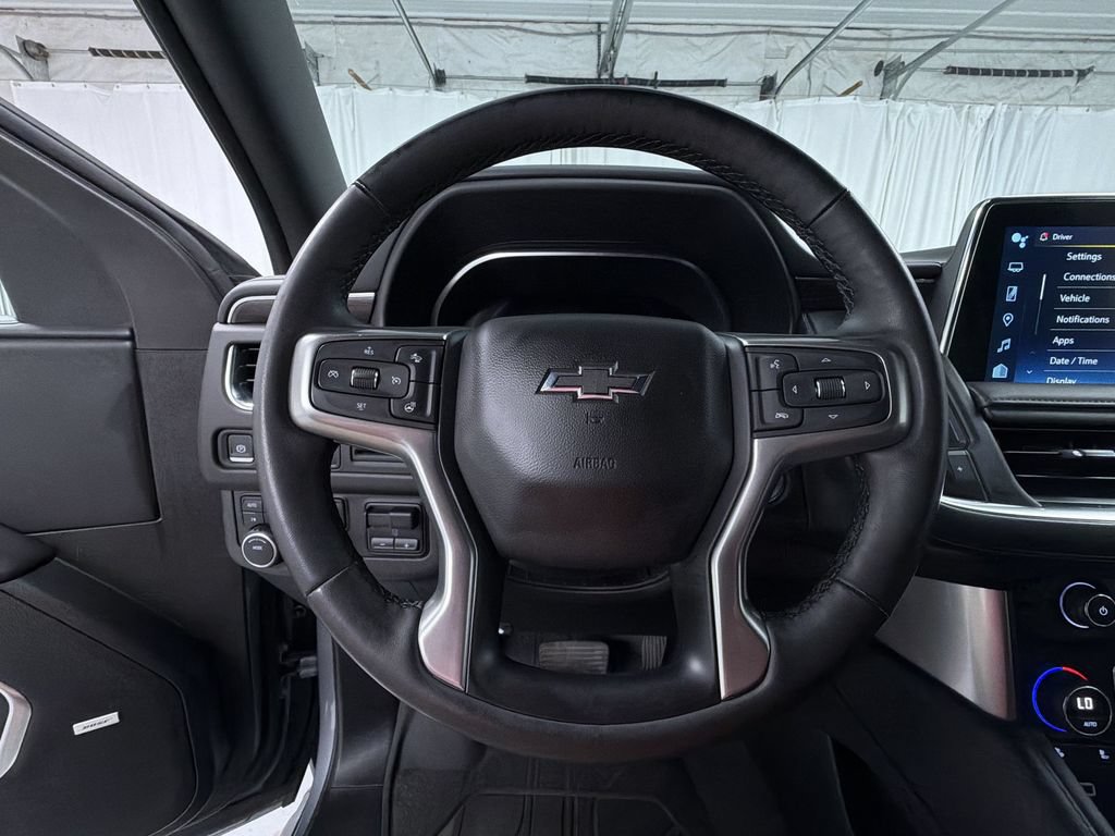 Used 2023 Chevrolet Suburban Z71 w/ Luxury Package AWD/4WD image 23
