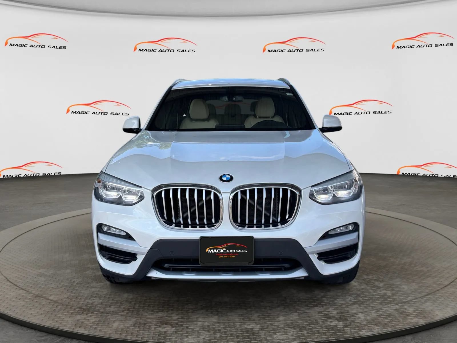 Used 2018 BMW X3 xDrive30i AWD/4WD image 3