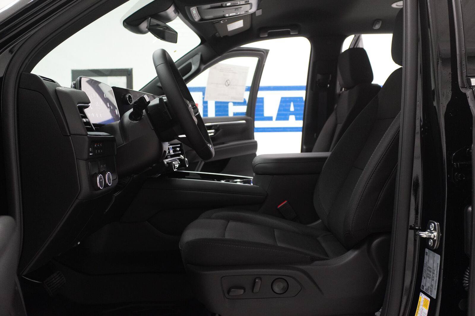 New 2026 Chevrolet Tahoe LS RWD image 5