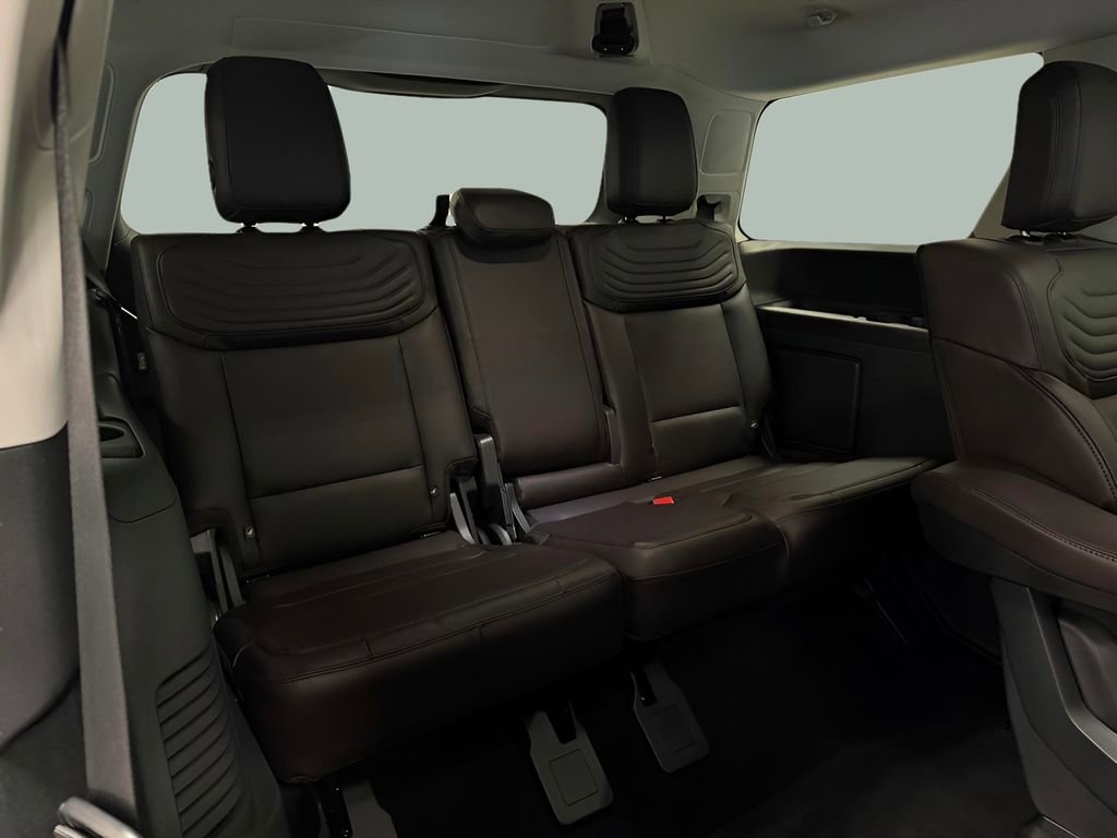 New 2025 Ford Expedition Platinum w/ Platinum Ultimate Package AWD/4WD image 27