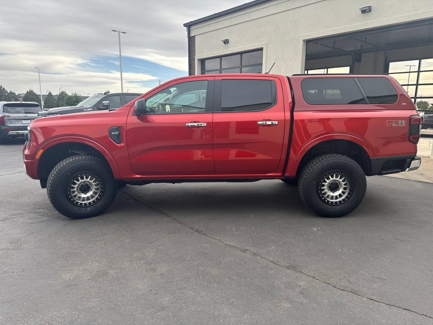 Used 2024 Ford Ranger XLT w/ FX4 Off-Road Package AWD/4WD image 5