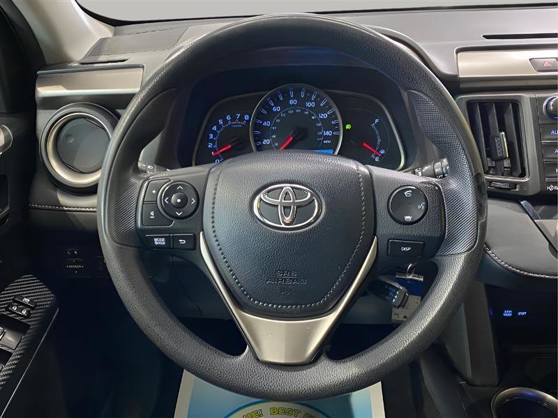 Used 2015 Toyota RAV4 XLE AWD/4WD image 14