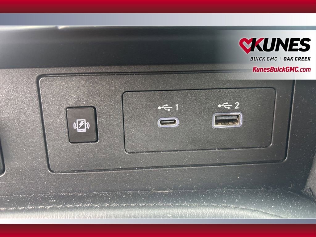 Used 2023 Nissan Armada SV image 19