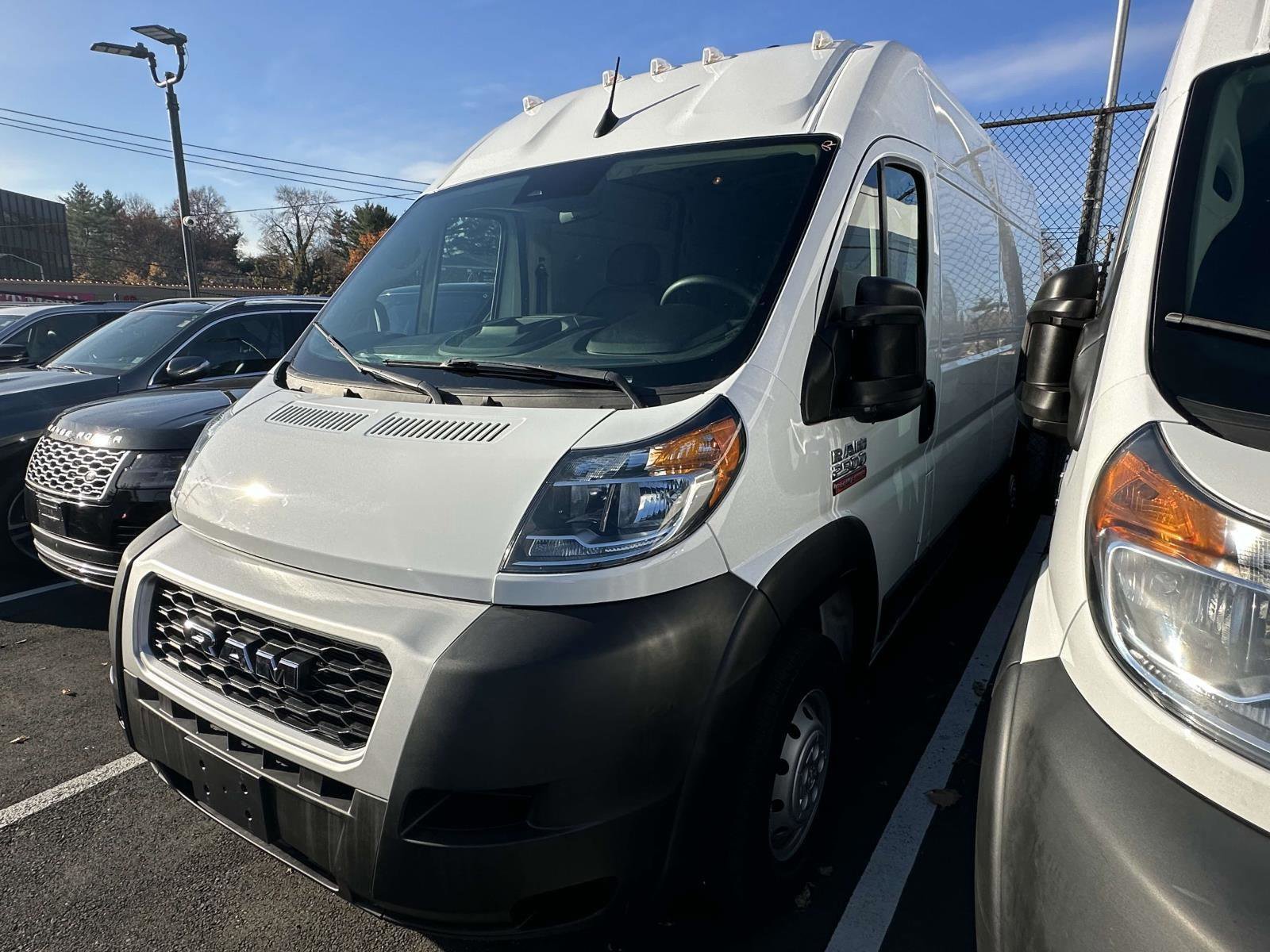 Used 2022 RAM ProMaster 2500 FWD image 2