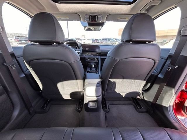 New 2025 Hyundai Elantra Limited w/ Cargo Package image 24