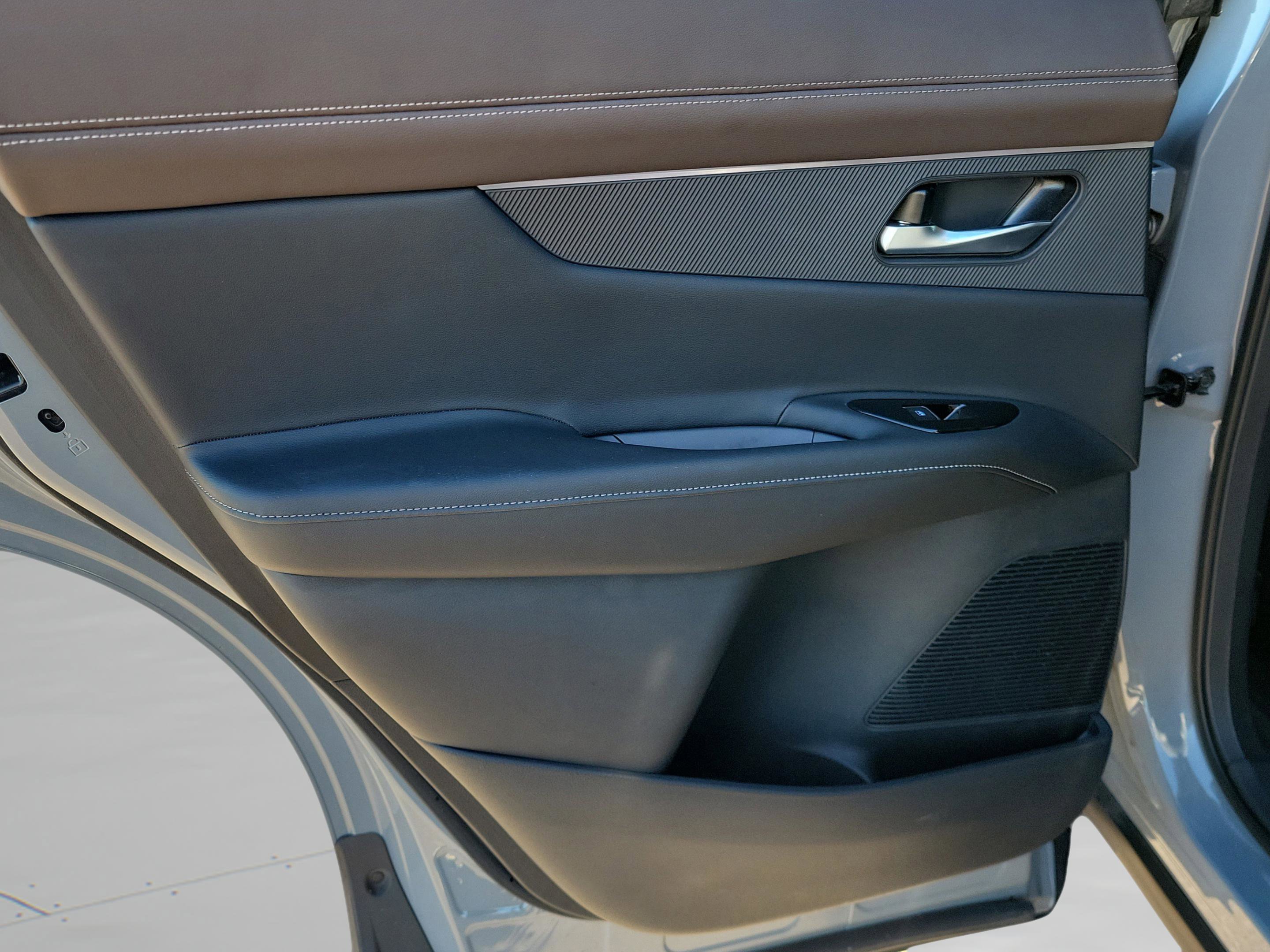 Certified 2025 Nissan Murano Platinum w/ Cargo Package image 43