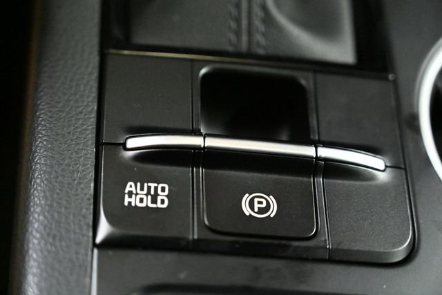 Used 2022 Kia K5 GT-Line image 31