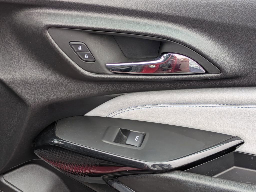 Used 2025 Chevrolet Trax LT w/ LT Convenience Package image 33