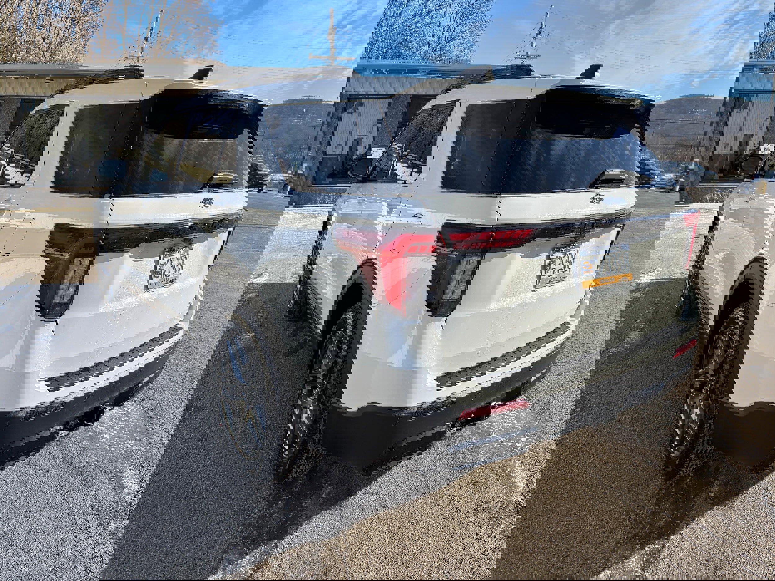 New 2026 Ford Explorer ST-Line w/ ST-Line Street Pack video 4