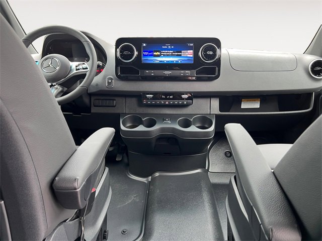New 2026 Mercedes-Benz Sprinter 2500 image 10