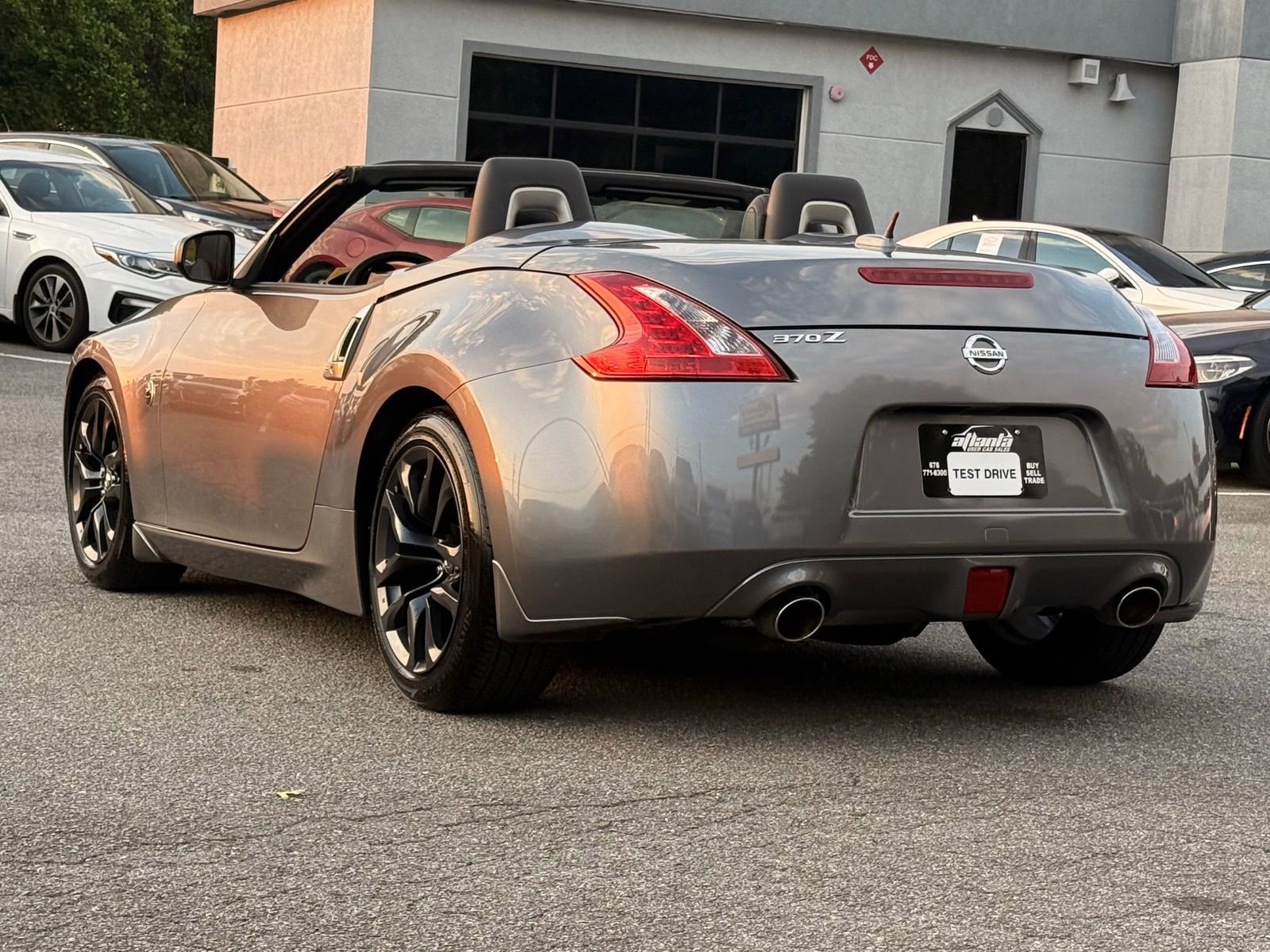 Used 2014 Nissan 370Z Touring RWD image 30
