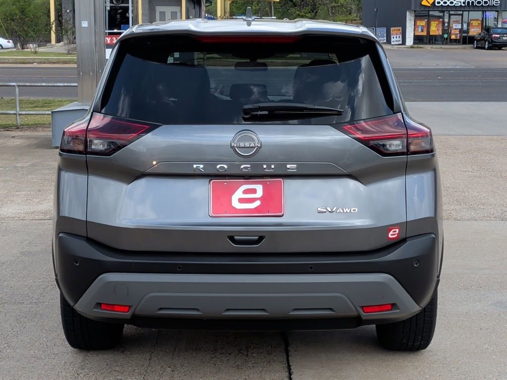 Used 2023 Nissan Rogue SV image 7