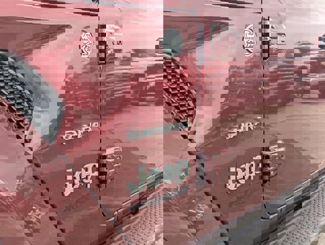 Used 2021 Jeep Wrangler Unlimited Sahara image 8