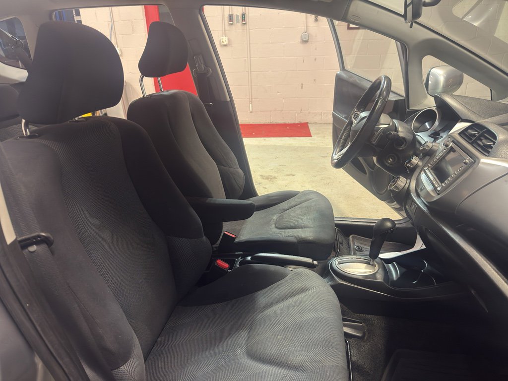 Used 2010 Honda Fit Sport image 21