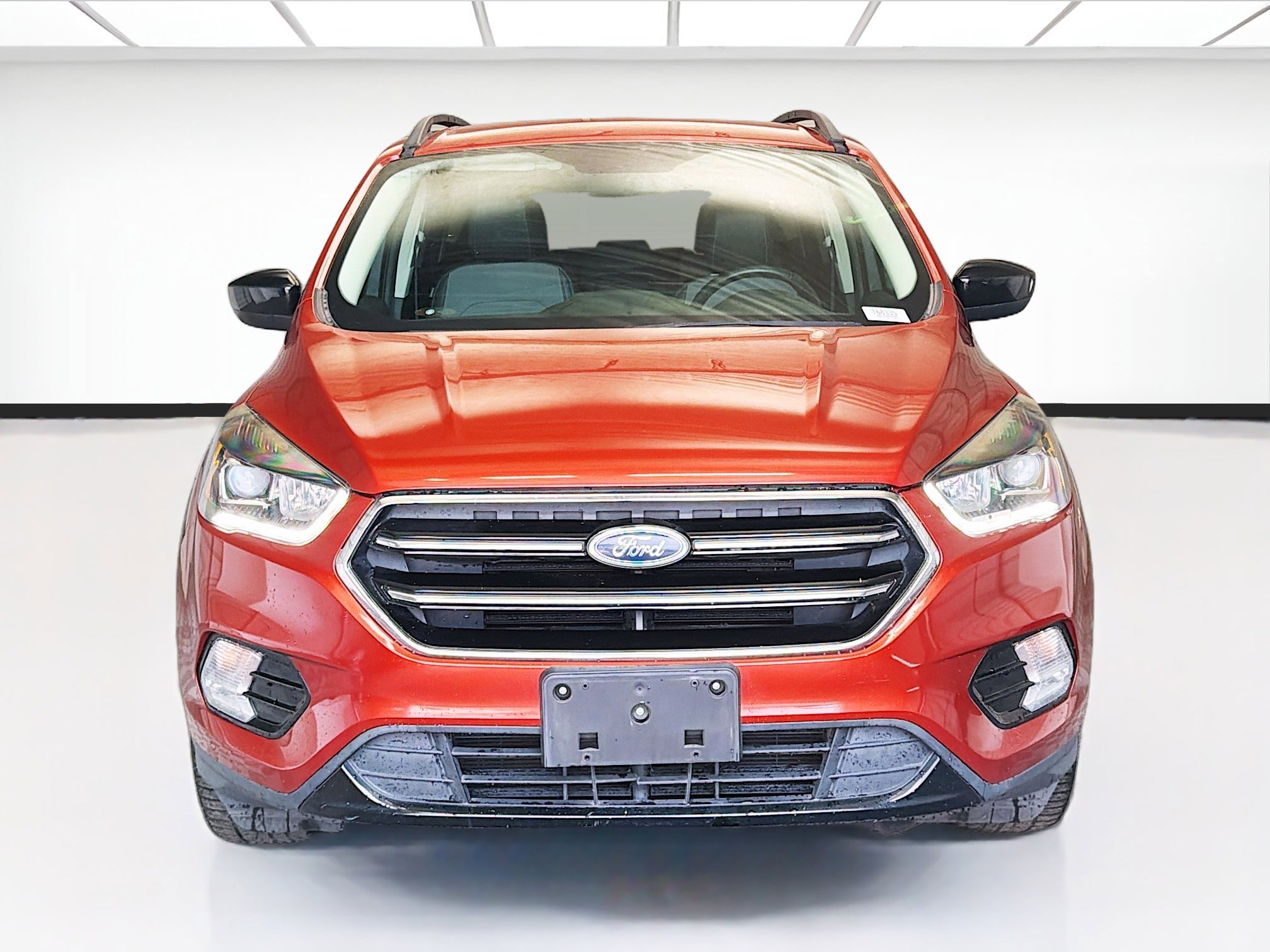 Used 2019 Ford Escape SE image 2