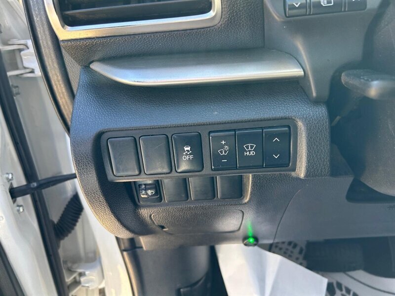 Used 2019 Mitsubishi Eclipse Cross SE AWD/4WD image 29