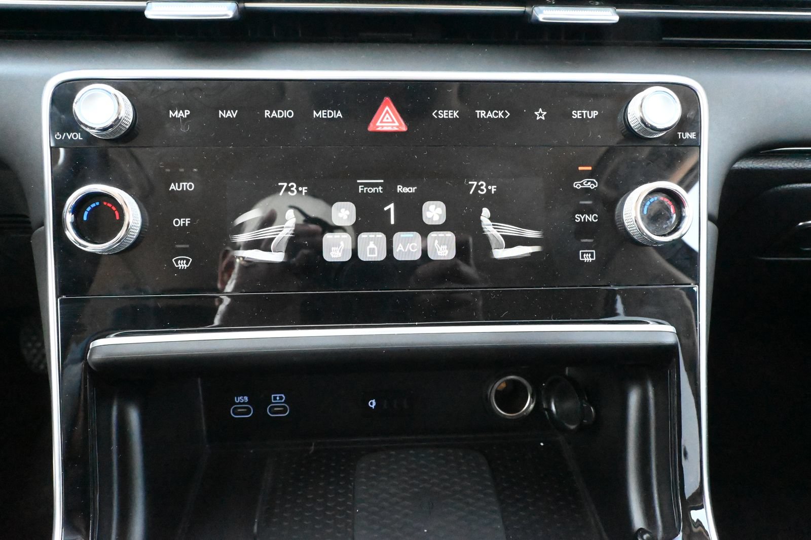 Used 2025 Genesis GV80 2.5T Standard AWD/4WD image 18