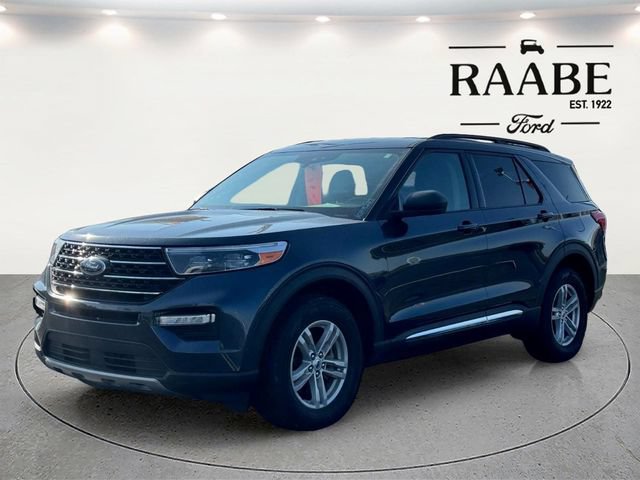 Used 2024 Ford Explorer XLT w/ Equipment Group 202A AWD/4WD image 12