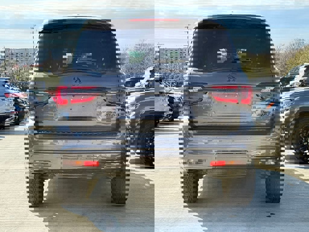 Used 2023 INFINITI QX80 Sensory w/ All-Season Package image 7