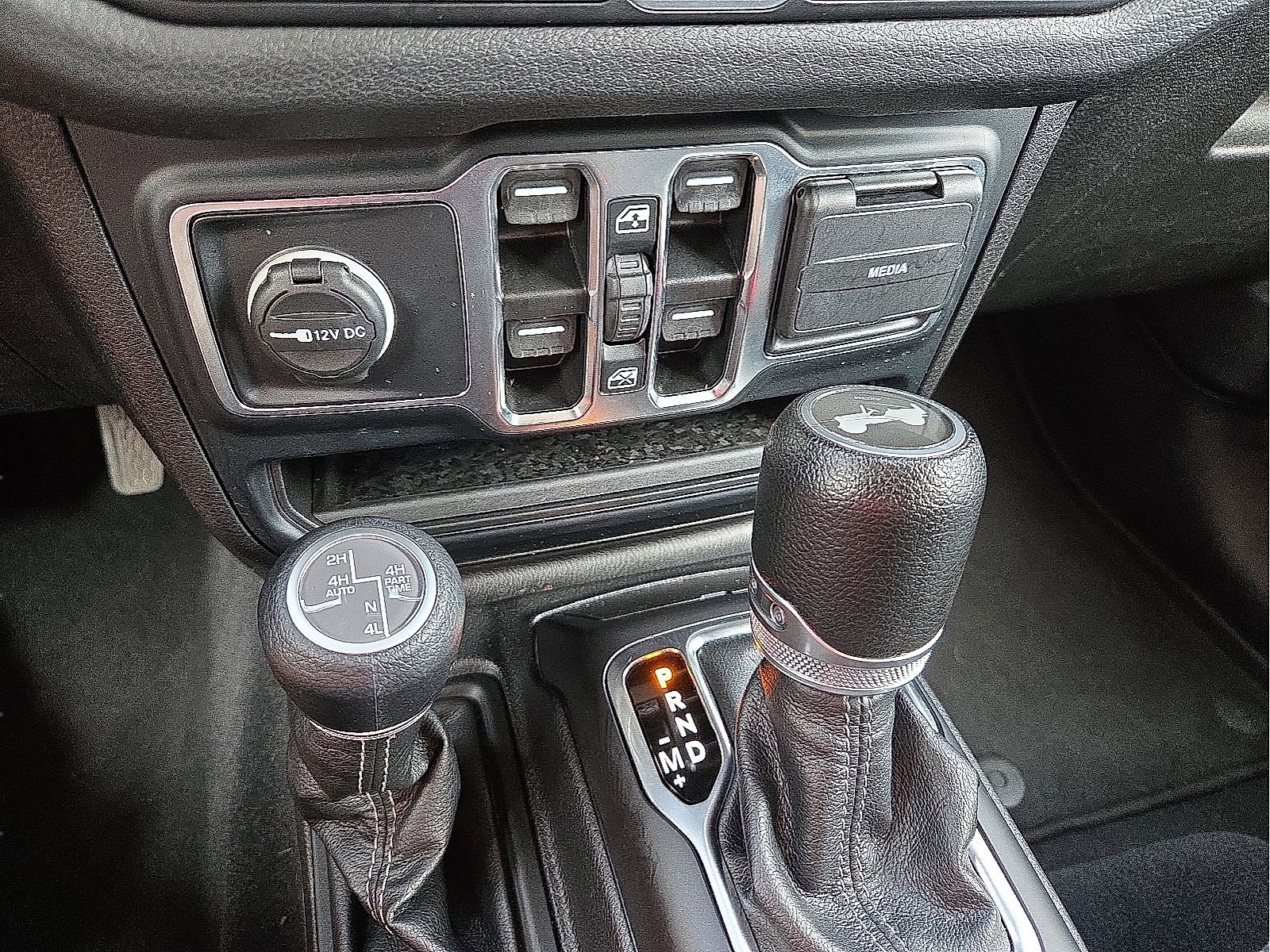 Used 2024 Jeep Wrangler Unlimited AWD/4WD image 20