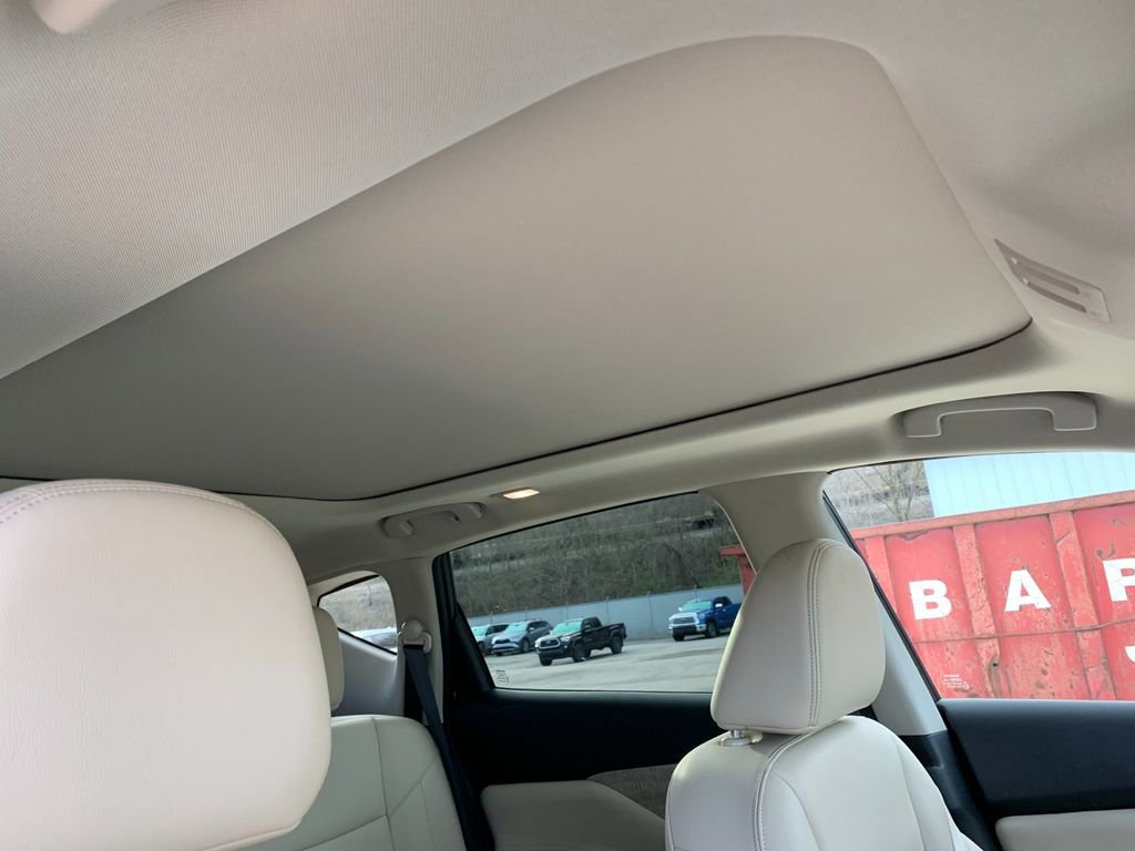 Used 2022 Nissan Murano SL w/ SL Moonroof Package image 19