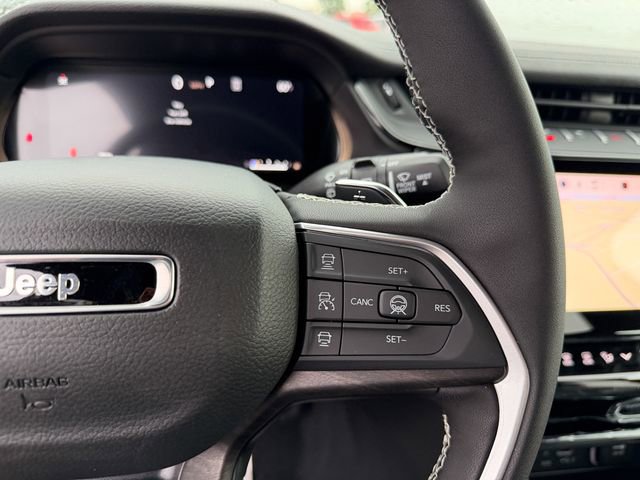 New 2026 Jeep Grand Cherokee Limited AWD/4WD image 16