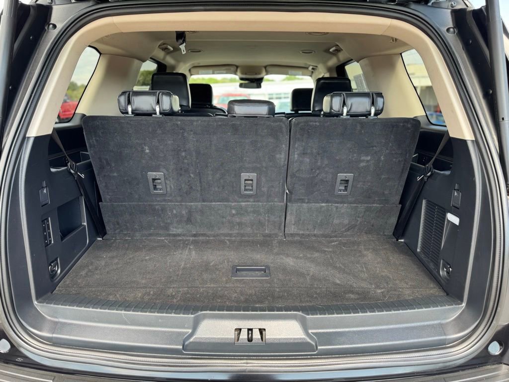 Used 2024 Ford Expedition XLT image 9