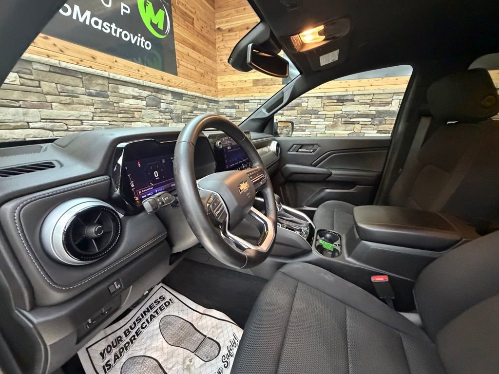 Used 2023 Chevrolet Colorado LT w/ LT Convenience Package II image 10